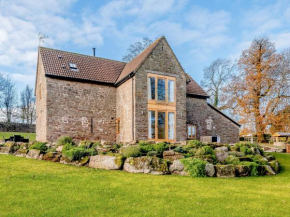 Owl Barn -- Uk30757